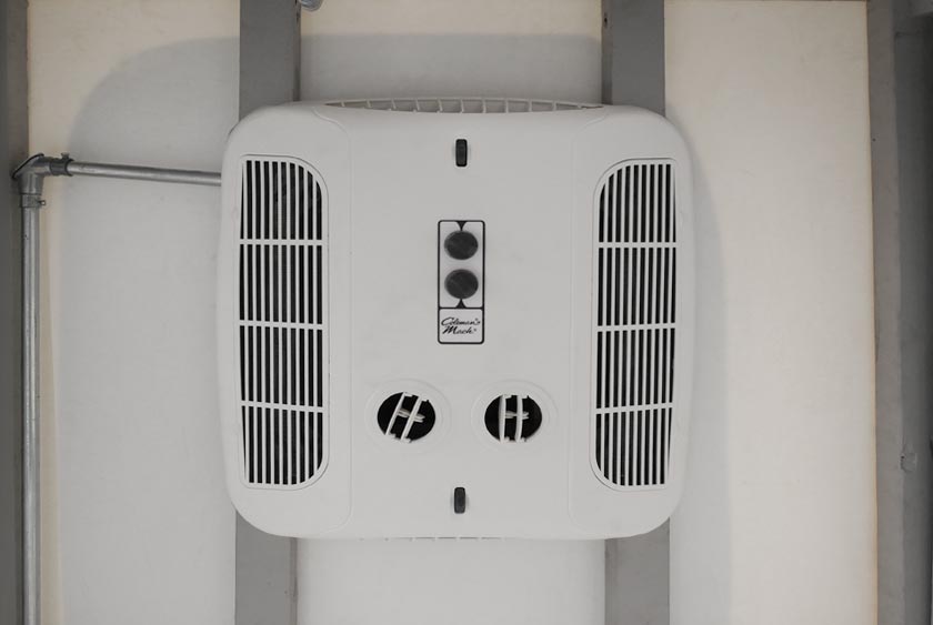 OVERHEAD A/C UNIT KEEPS THE WORLD VIEW 16 COMFORTABLE EVEN IN EXTREME SUMMER TEMPS