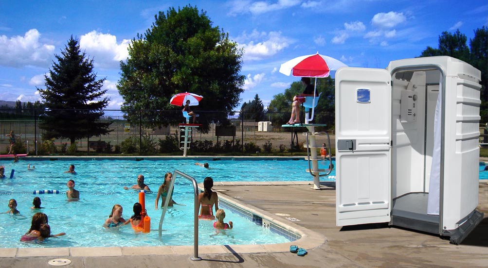 Portable Shower at a New York Pool