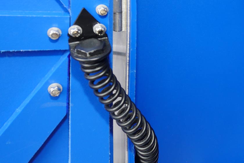 AUTOMATIC SPRING DOOR CLOSER