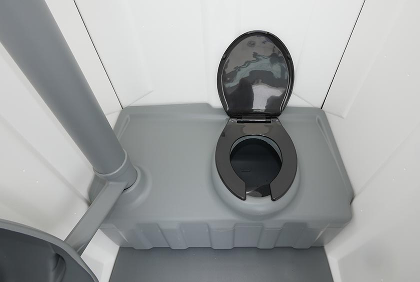 FULL SIZED TOILET SEAT FOR COMFORT AND CONVENIENCE