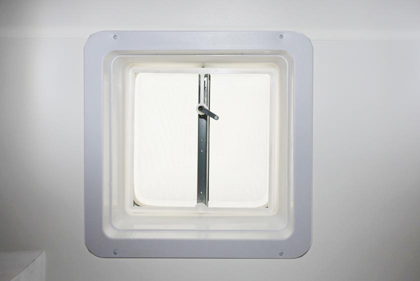 CEILING VENTS ALLOW FOR EXTRA VENTILATION WHEN NEEDED