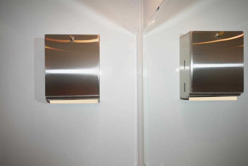 STAINLESS STEEL PAPER TOWEL HOLDER