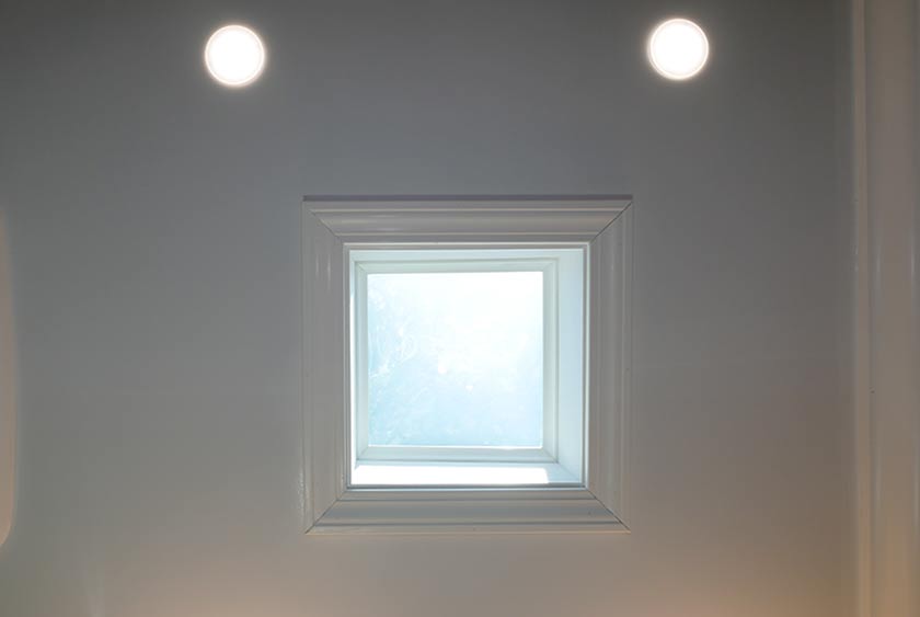 SKYLIGHTS AND CEILING LED LIGHTING