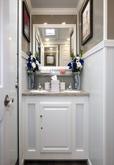 BRIGHTON BEACH Luxury Restroom Trailer interior view