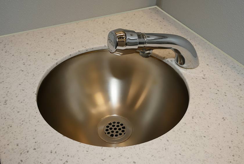 STAINLESS STEEL SINKS WITH CHICAGO AUTO SHUTOFF FAUCETS
