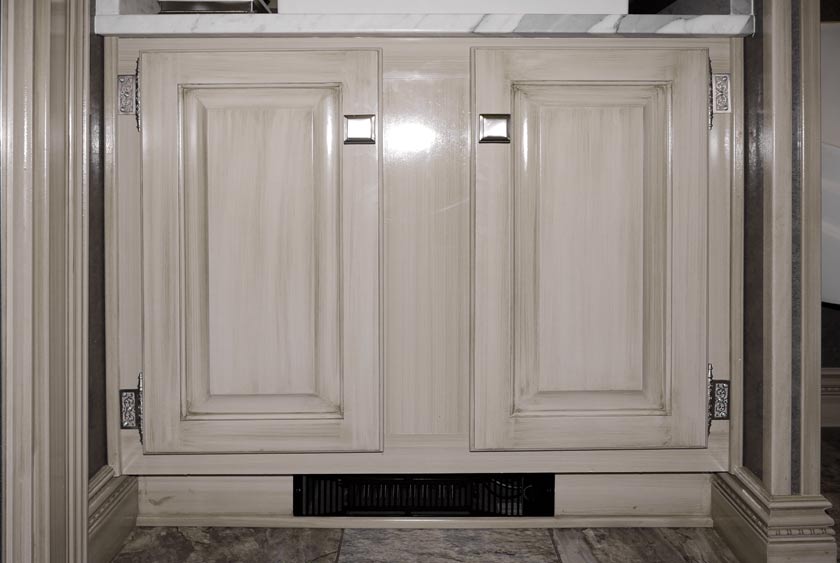 CUSTOM PAINTED WOODWORK THROUGHOUT