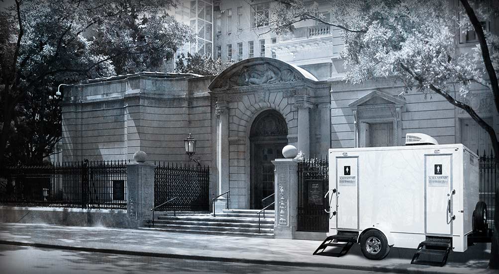 The Fifth Avenue Luxury Restroom Trailer Near Town Square