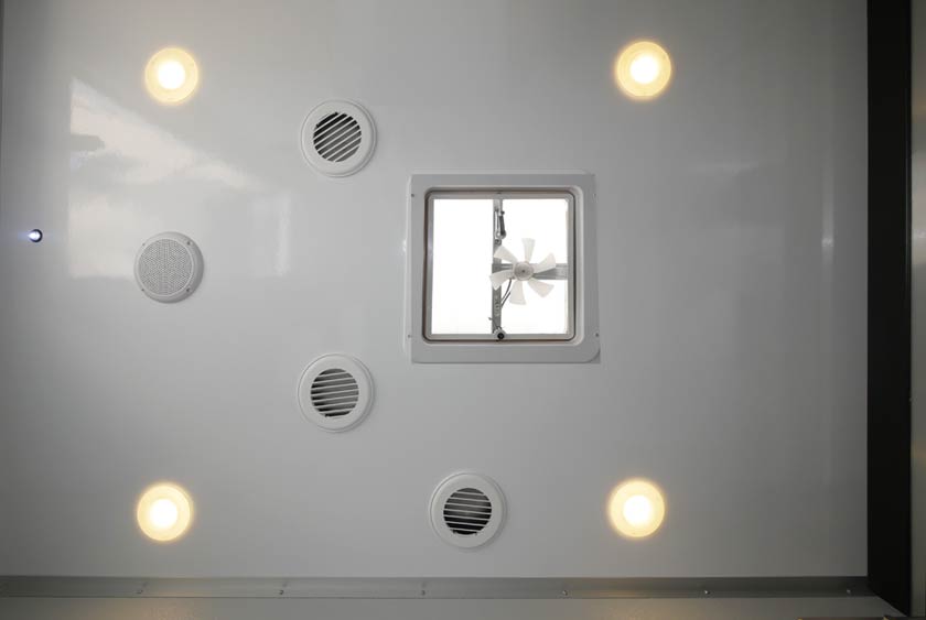 VENTS WITH FAN FOR FRESH AIR