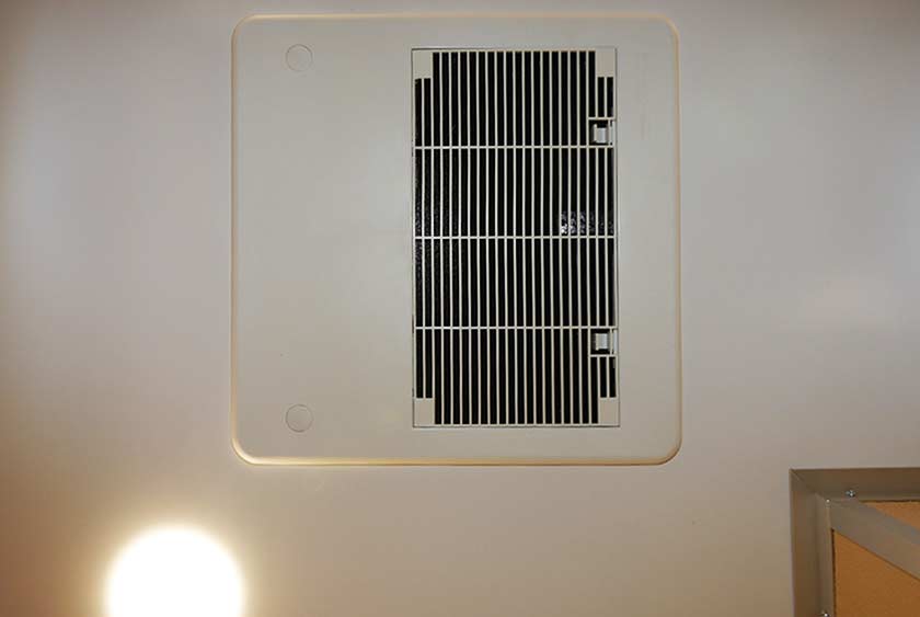 LARGE VENTS FOR AIR CONDITIONING 