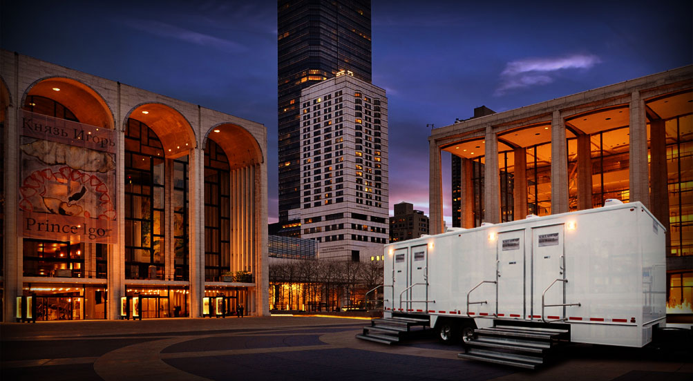 THE MANHATTAN TRAILER in New York