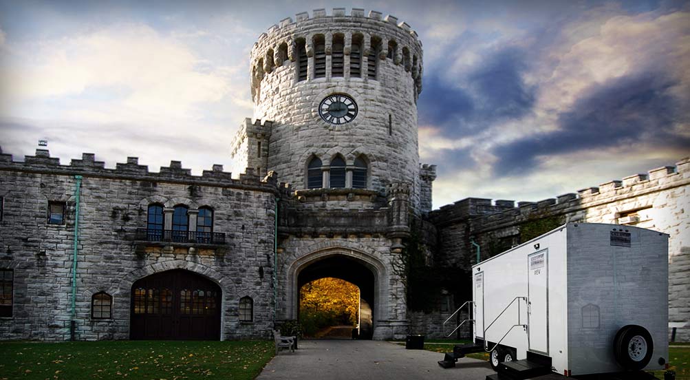 North-Shore Restroom Toilet Rental Near Park