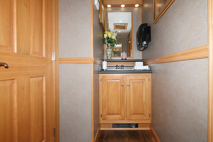 THE NORTH SHORE RESTROOM TRAILER FOYER ON WOMEN'S SIDE