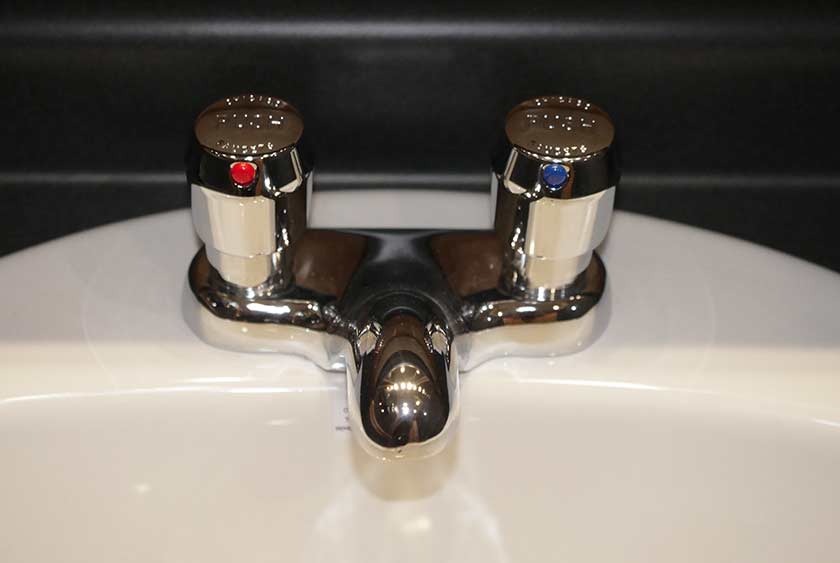 FAUCETS SHUT OFF AUTOMATICALLY