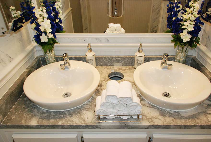 MEN'S DOUBLE VESSEL SINKS