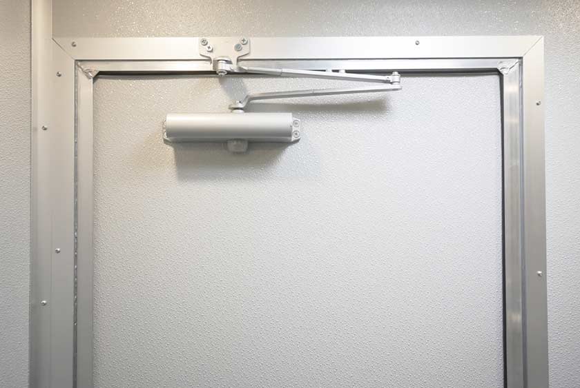 AUTOMATIC DOOR CLOSERS