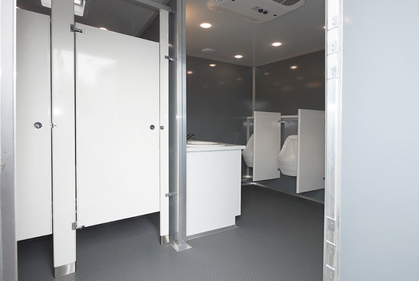 ENTRANCE TO MEN'S SIDE