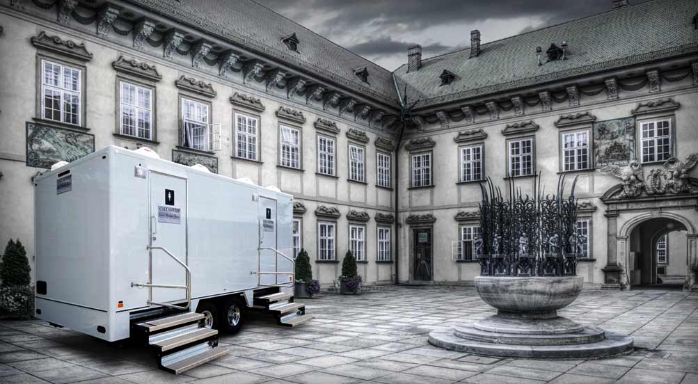 Elite Bathroom trailer