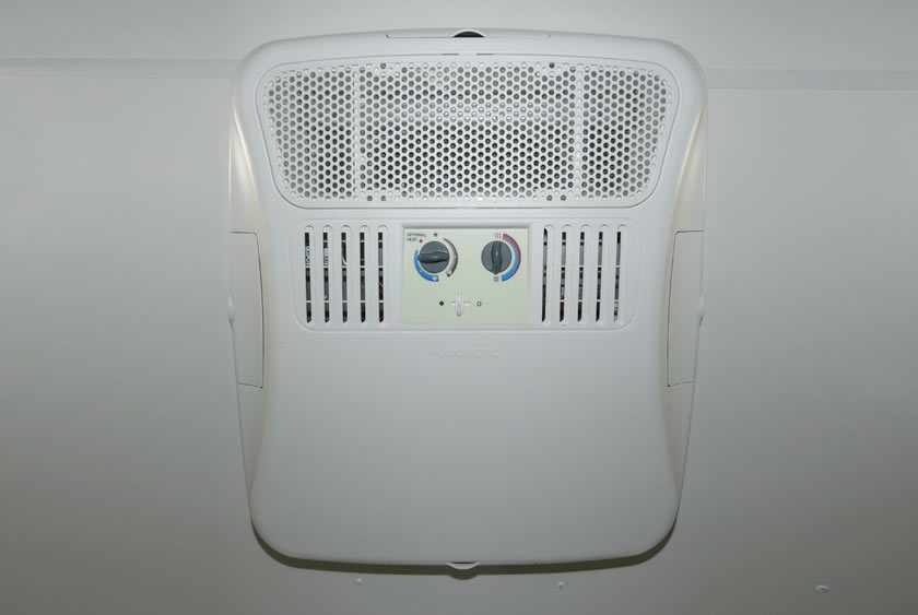 ELEGANT FOYER IN BOTH MEN AND WOMEN'S RESTROOMS