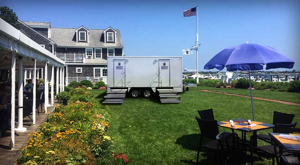 The White Horse Luxury Restroom Trailer Near Restaurants