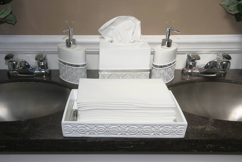 DESIGNER ACCESSORIES AVAILABLE INCLUDE TISSUE, TOWEL AND SOAP DISPENSERS 