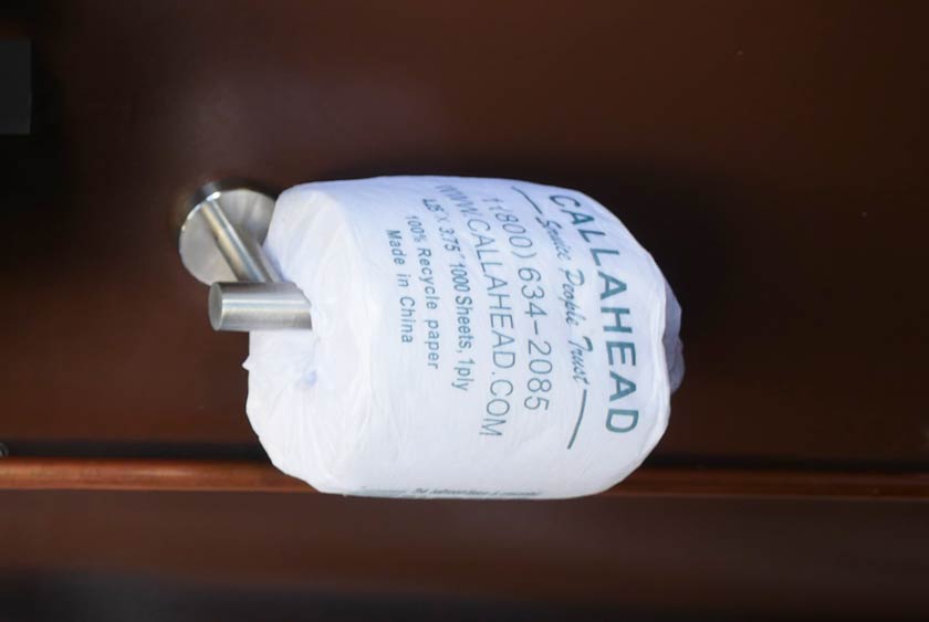 STAINLESS STEEL TOILET PAPER HOLDER