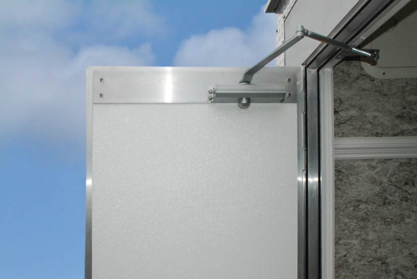 COMMERCIAL GRADE AUTOMATIC-CLOSING DOOR