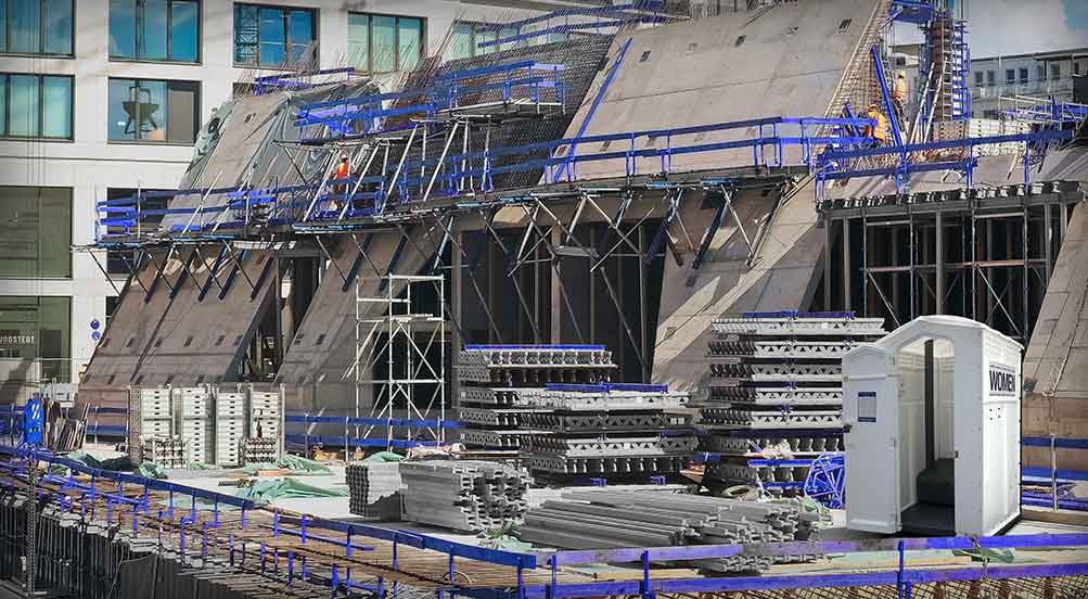 The Women’s Head Portable Toilet In The City