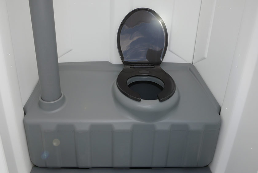 FULL SIZED TOILET SEAT FOR COMFORT AND CONVENIENCE